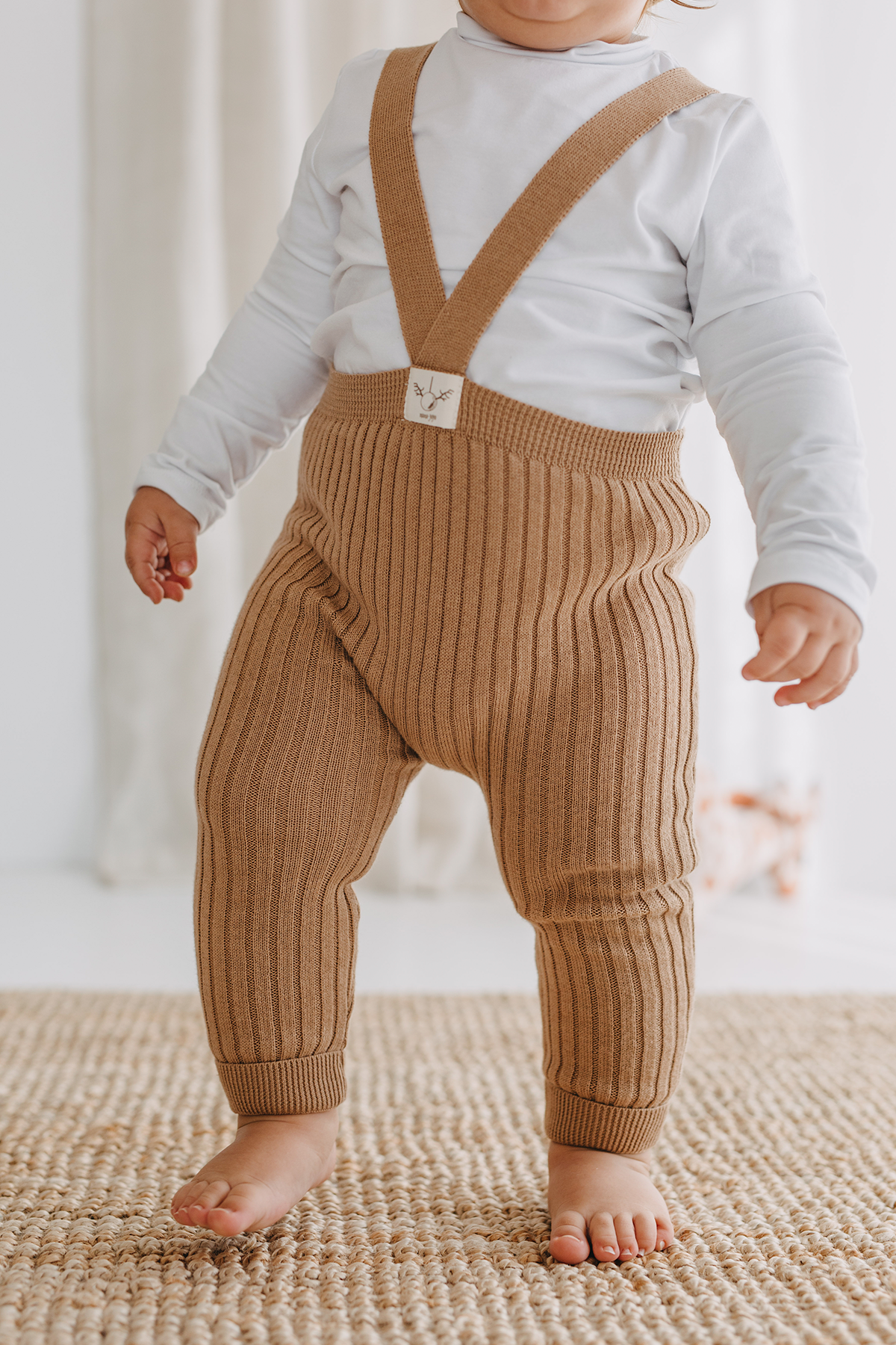 Organic Knitted Baby Tight with Suspenders Cappucino
